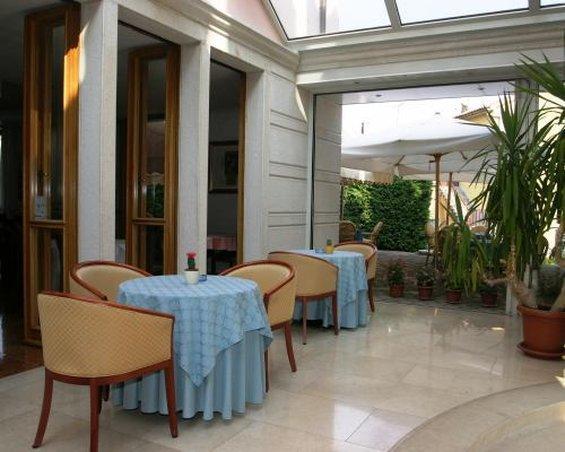 Hotel Villa Cittar Novigrad  Restaurant photo